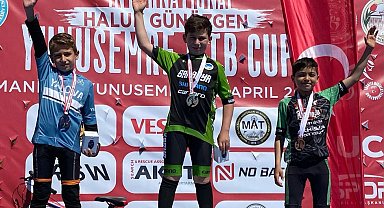 Sakaryalı sporcu Türkiye'nin adını 'şampiyon' yazdırdı