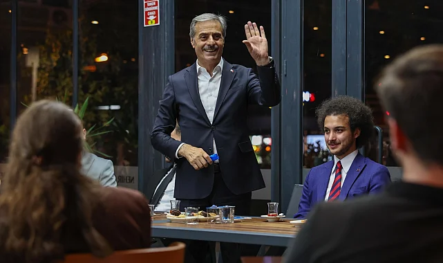 Başkan Alemdar Sakarya'da gençlerle buluştu