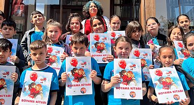Bursa Osmangazi Belediyesi'nden çocuklara masal şöleni
