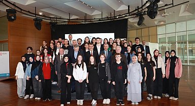 Bursa'da "Köklerden Geleceğe" Bilim ve Gençlik Buluşması