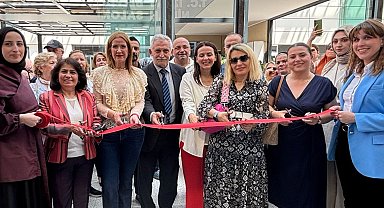 İZMEK'in yılsonu sergisi göz doldurdu