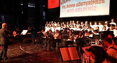 İzmit Sanat Akademisi'nden muhteşem yıl sonu konseri