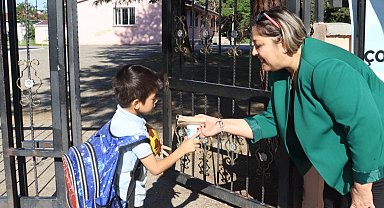 Kocaeli İzmit Belediyesi'nden eğitime sağlıklı dokunuş