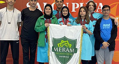 Konya Meram Belediyespor'da Türkiye ikinciliği sevinci