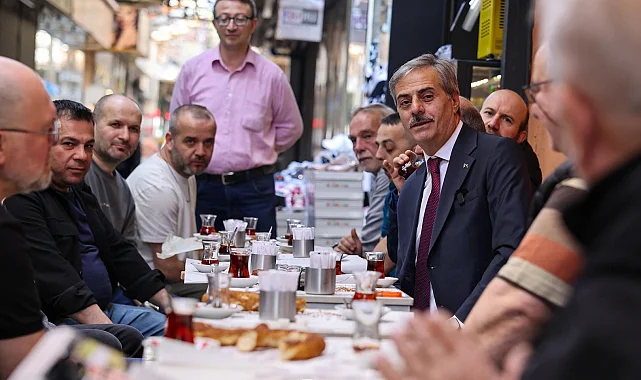 Sakarya Uzunçarşı'da Başkan Alemdar kunduracı esnafıyla buluştu