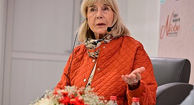 Ayşe Kulin, Manisalılarla buluştu