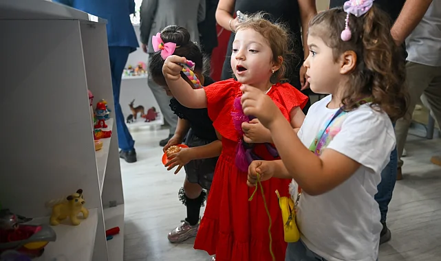 Bornova'da Oyuncak Kütüphanesi açıldı