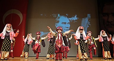 Bursa Yuvam'da yıl sonu heyecanı