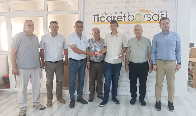 Keşan'da yılın ilk buğday hasadı satışa sunuldu
