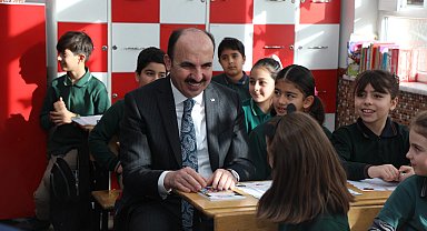 Konya'da Başkan Altay karne heyecanına ortak oldu