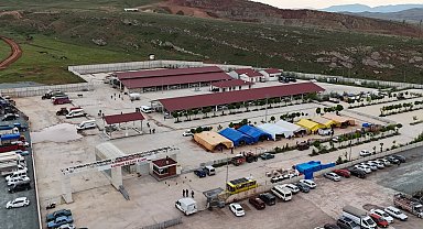 Sivas'ın yeni kurban pazarı herkesi memnun etti