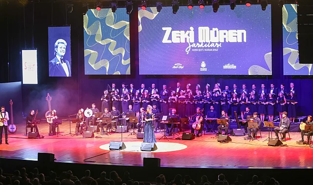 "Zeki Müren Şarkıları" konseri yoğun ilgi gördü