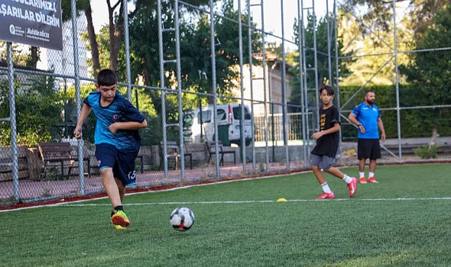 Antalya Büyükşehir'in spora ve sporcuya desteği sürüyor