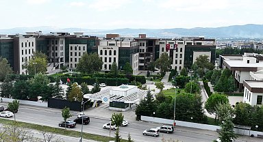 BTÜ'ye YÖKAK'tan 5 yıllık tam akreditasyon