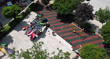 Bursa İnegöl'de 7 mahallede 22 parkın zemini yenileniyor
