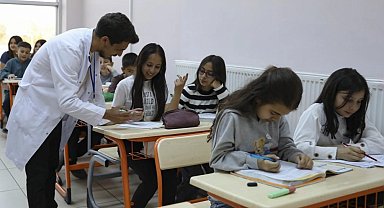Eğitimdeki başarı çıtası bir kez daha yükseltildi
