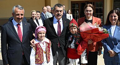 LGS sonuçları açıklanıyor... Bakan Tekin eğitimi Edirne'den değerlendirdi
