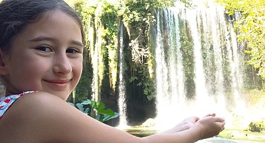 Antalya'nın serin sığınağı... Düden Şelalesi ziyaretçilerin gözdesi