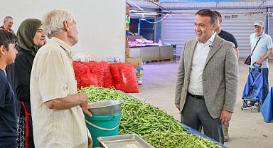 Bilecik Valisi Sözer pazar esnafıyla buluştu