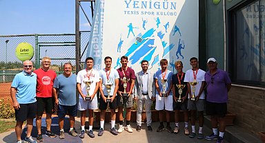 Bursa Nilüfer'de tenis heyecanı sona erdi