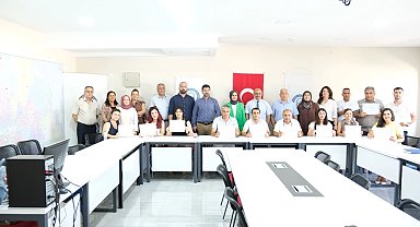 Bursa Yıldırım'da kamu çalışanlarına işaret dili eğitimi