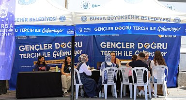 Bursa'da üniversite tercihlerine Büyükşehir rehberliği... 11 ilçede 18 farklı nokta planlandı