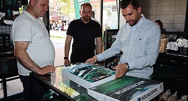 Kocaelispor sevgisi şehrin meydanlarında yaşanıyor