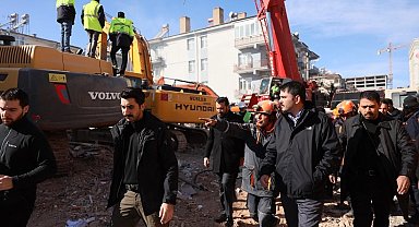 Bakan Kurum'a Elazığ'dan fahri berat