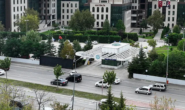 BTÜ'den lise öğrencilerine üniversite deneyimi