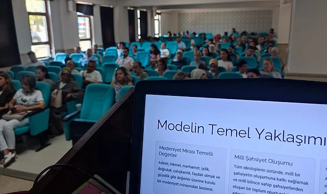 Bursa'da 'Türkiye Yüzyılı Maarif Modeli' eğitimleri başladı