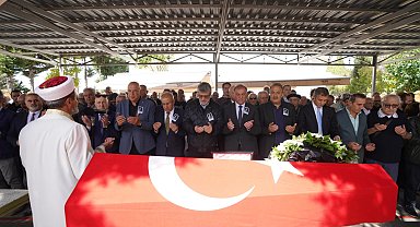 CHP'nin emektar ismi Bülent Hasan Tanla son yolculuğuna uğurlandı