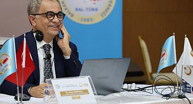 Dr. Hayri Baraçlı, Bulgaristan'dan gelen gençlerle liderlik üzerine buluştu