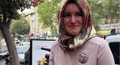 Erzincan'da eğitim ve vefa buluşması... Vali Aydoğdu ve Bakan Yerlikaya'dan o öğretmene övgü