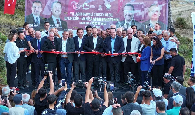 Gördes–Sındırgı yolunda birlikle gelen hizmet