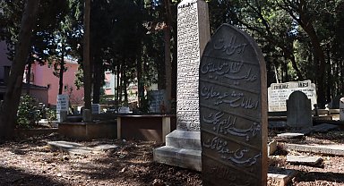 İstanbul Maltepe Mezarlığı'nda tarih gün yüzüne çıkıyor