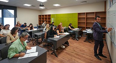 İstanbul Maltepe'den 3 dilde yabancı dil kursu