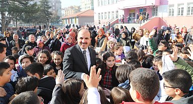 Konya Büyükşehir'den öğrencilere eğitim desteği