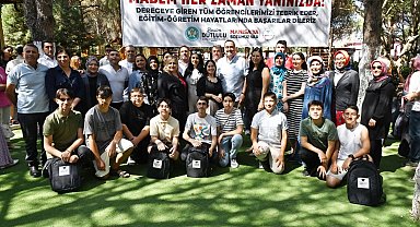 Manisa'da üniversitelilere büyük destek: Her ay 1.000 TL burs