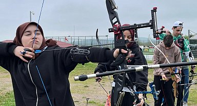 Sakarya'da yaz spor okulları 2 bin 500 gence unutulmaz bir sezon yaşattı