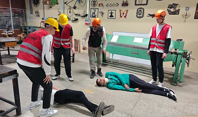 Afet farkındalığında Bursa'dan gerçeği aratmayan tatbikat