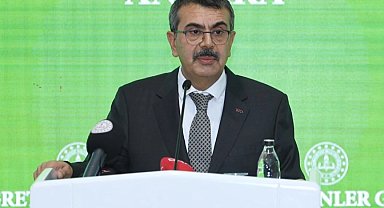 Bakan Tekin: 10 Kasım eleştirileri yersiz!