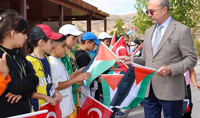 Başkan Pekyatırmacı, Sille Tabiat Okulu'nda öğrencilerle buluştu