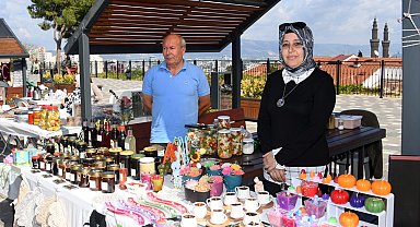 Bursa'da kadın girişimciler üretiyor Osmangazi güzelleşiyor