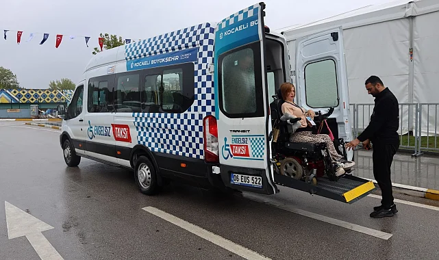 Engelsiz Taksi, Kitap Fuarı'nda da engelleri aşıyor