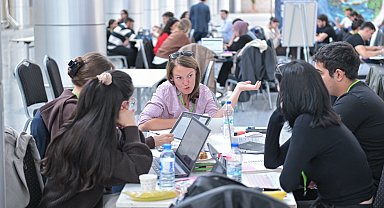 Genç beyinler karbonsuz ulaşım için yarıştı