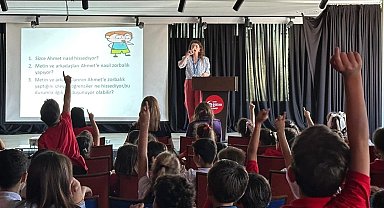 İstanbul Bakırköy Belediyesi'nden öğrencilere "Akran Zorbalığı" eğitimi