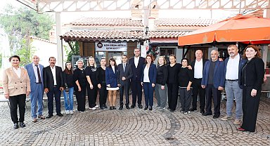 İzmir Narlıdere'de Muhtarlar Günü kutlandı