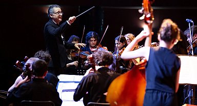 İzmir Narlıdere'de senfonik konser