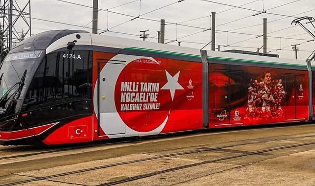 Kocaeli'de Başkan Büyükakın duyurdu... Tramvay maç saatinde ücretsiz