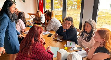 Kocaeli'de Çınar Akademi öğretmenlerine mesleki eğitim semineri